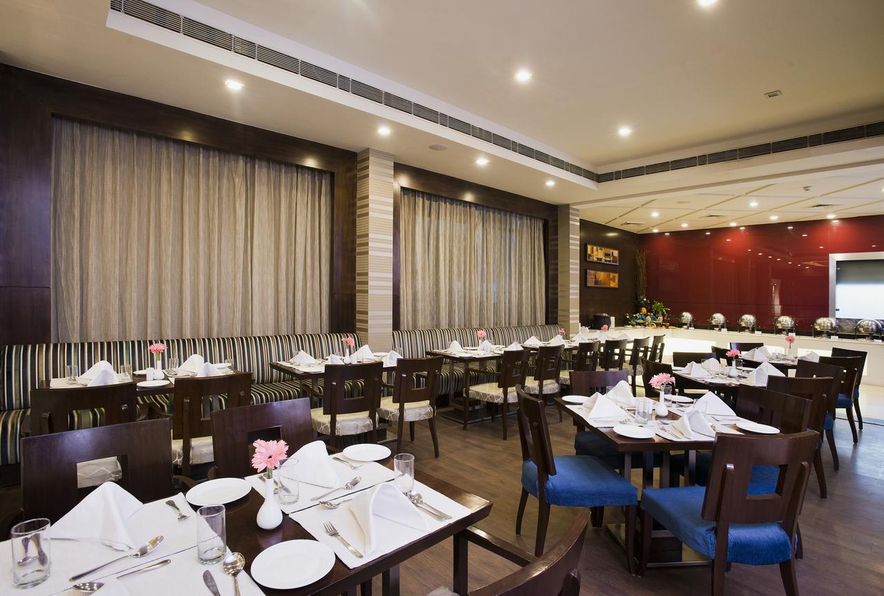 The Manor Bareilly By Leisure Hotels Exterior photo