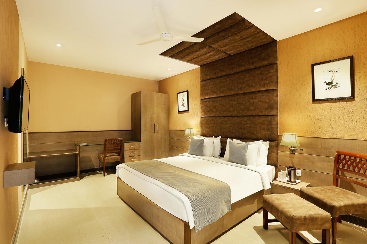 The Manor Bareilly By Leisure Hotels Exterior photo