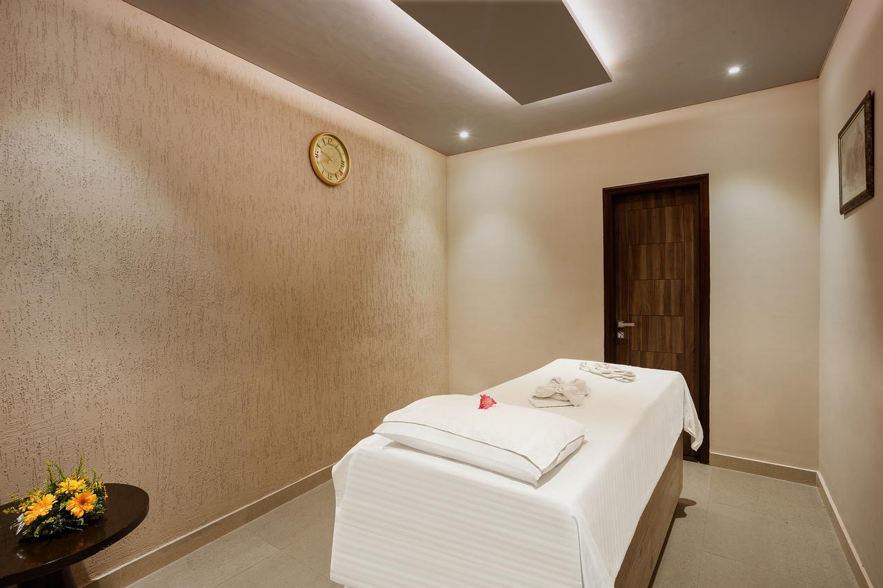 The Manor Bareilly By Leisure Hotels Exterior photo